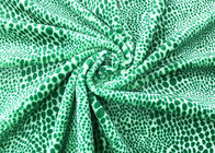 210GSM 100% Bahan Bulu Poliester Untuk Tekstil Rumah Green Leopard Print